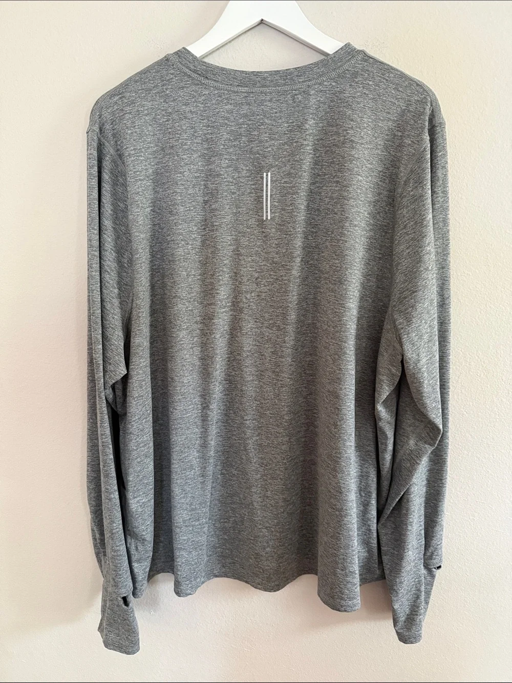 Nike Running Dri-FIT Element Crewneck Top with Thumbholes Gray 2XL [PH0881]